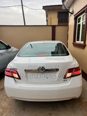 Toyota Camry 2010 White