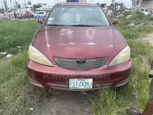 Toyota Camry 2002 Red