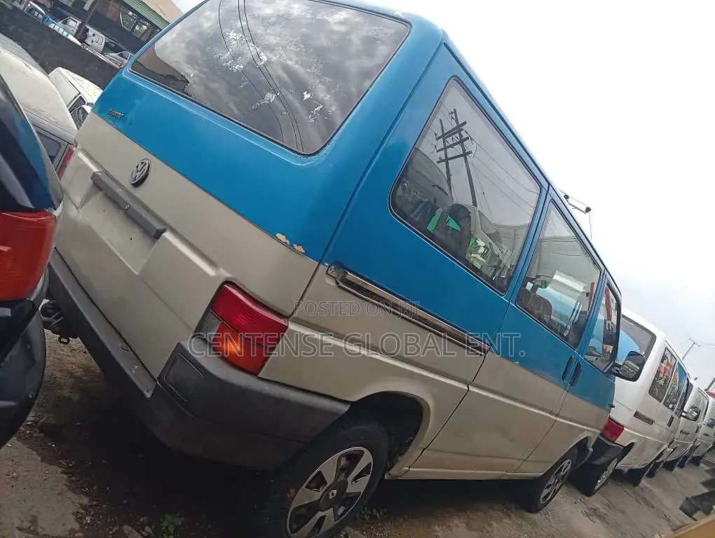 Volkswagen Transporter 1994 Blue