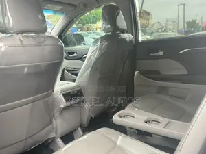Toyota Highlander Limited V6 4x4 (3.5L 6cyl 6A) 2016 Blue