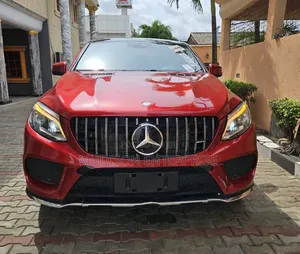 Mercedes-Benz GLE-Class 2017 Red