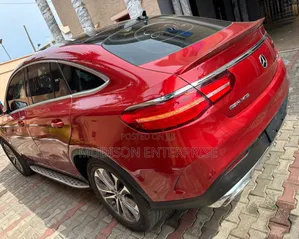 Mercedes-Benz GLE-Class 2017 Red