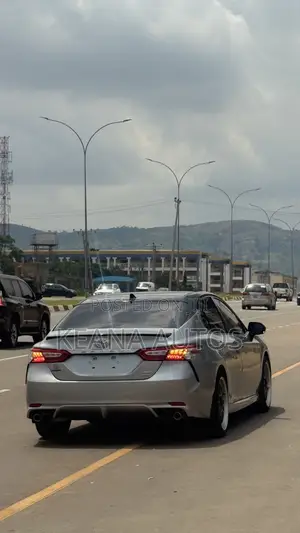 Toyota Camry XSE 2021 Silver