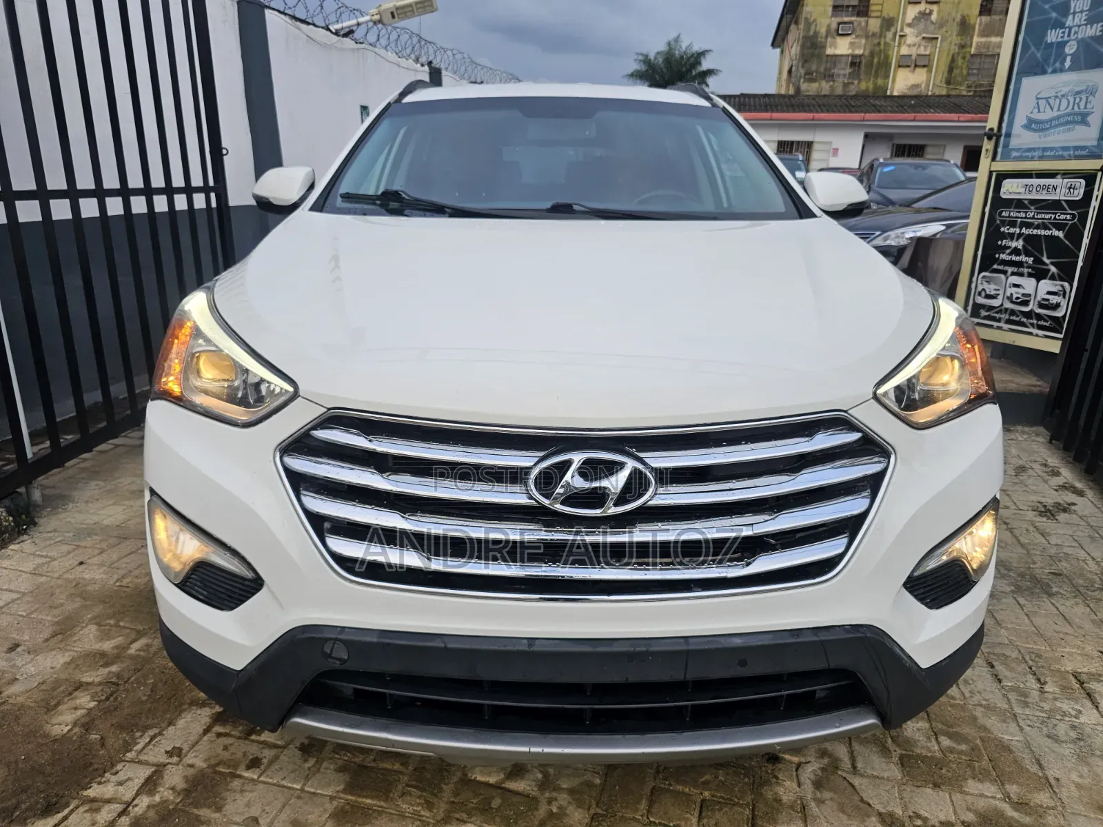Hyundai Santa Fe Limited 4dr SUV AWD (3.3L 6cyl 6A) 2015 White