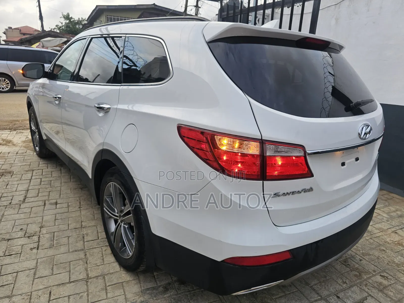 Hyundai Santa Fe Limited 4dr SUV AWD (3.3L 6cyl 6A) 2015 White
