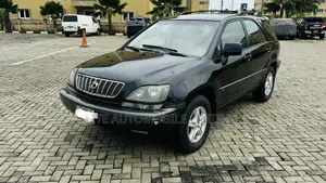 Lexus RX 300 2WD 2000 Black