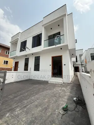 4bdrm Duplex in Ikota for sale