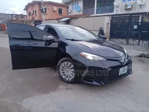 Toyota Corolla LE Premium 4dr Sedan (1.8L 4cyl CVT) 2016 Black