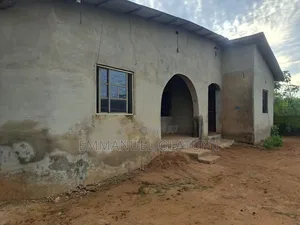 Mini Flat in Ifo for rent