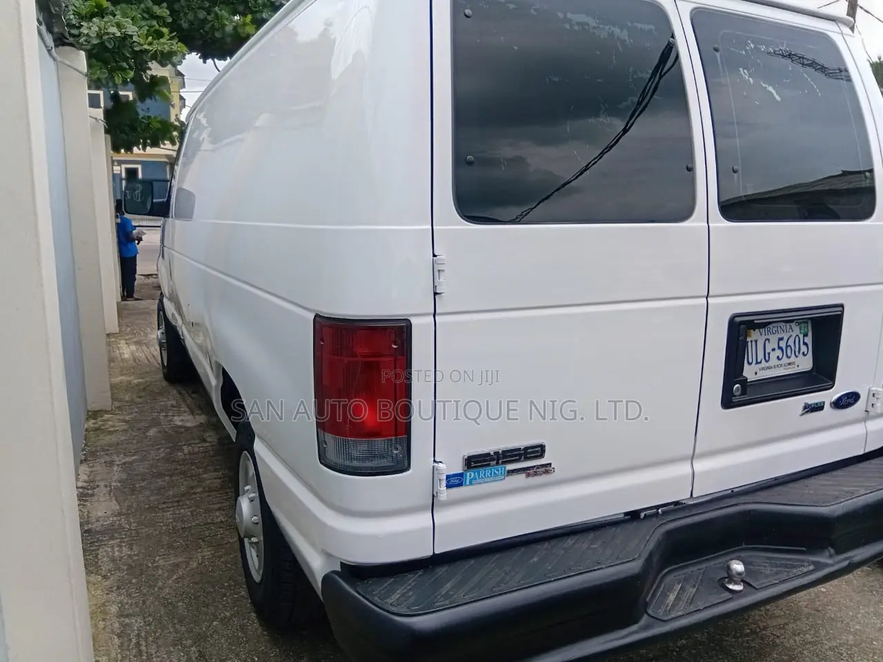 Ford Econoline 2012 White