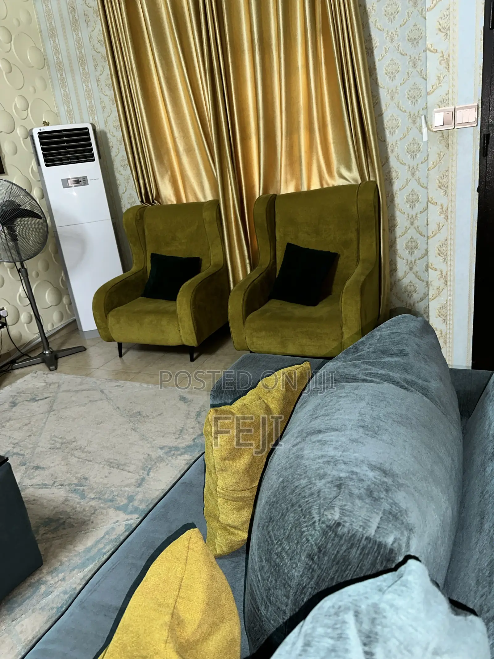 L Shaped Chair Set and Table