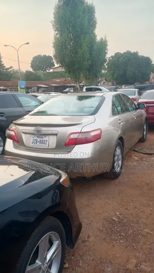 Toyota Camry 2008 Gold