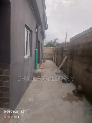 Furnished Mini Flat in Bomoda Oku Dagota, Igbogbo for rent