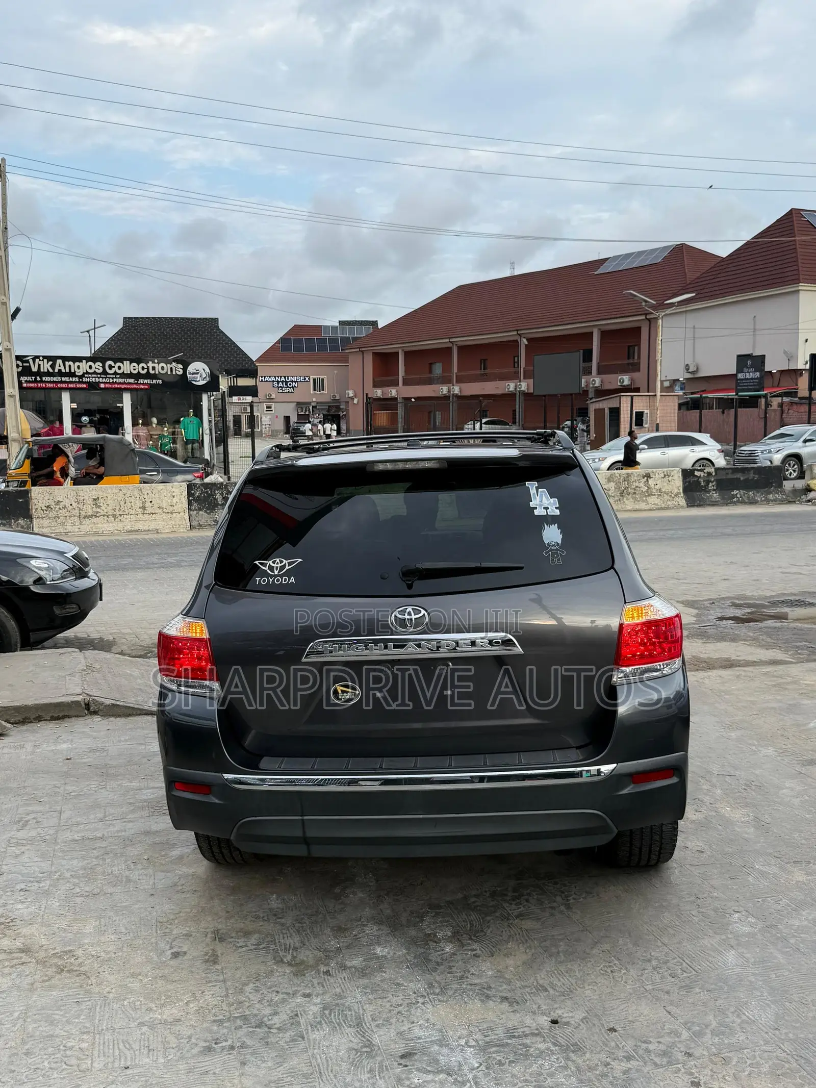 Toyota Highlander SE 2011 Gray