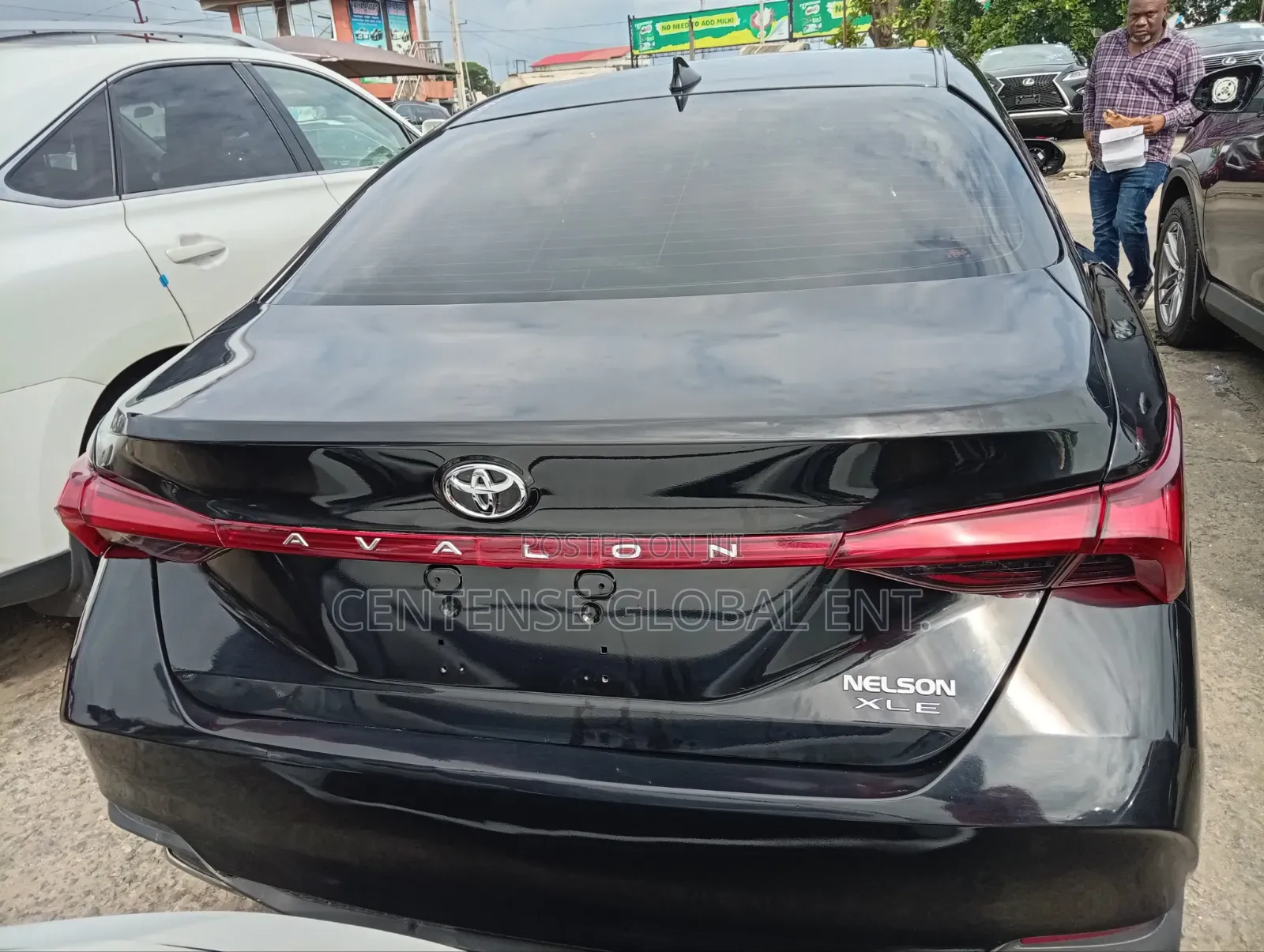 Toyota Avalon XLE 2020 Black