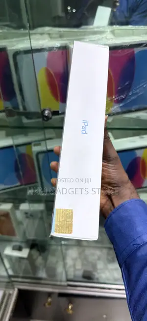 New Apple iPad (2025) 128 GB Blue