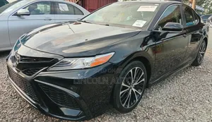 Toyota Camry SE FWD 2020 Black