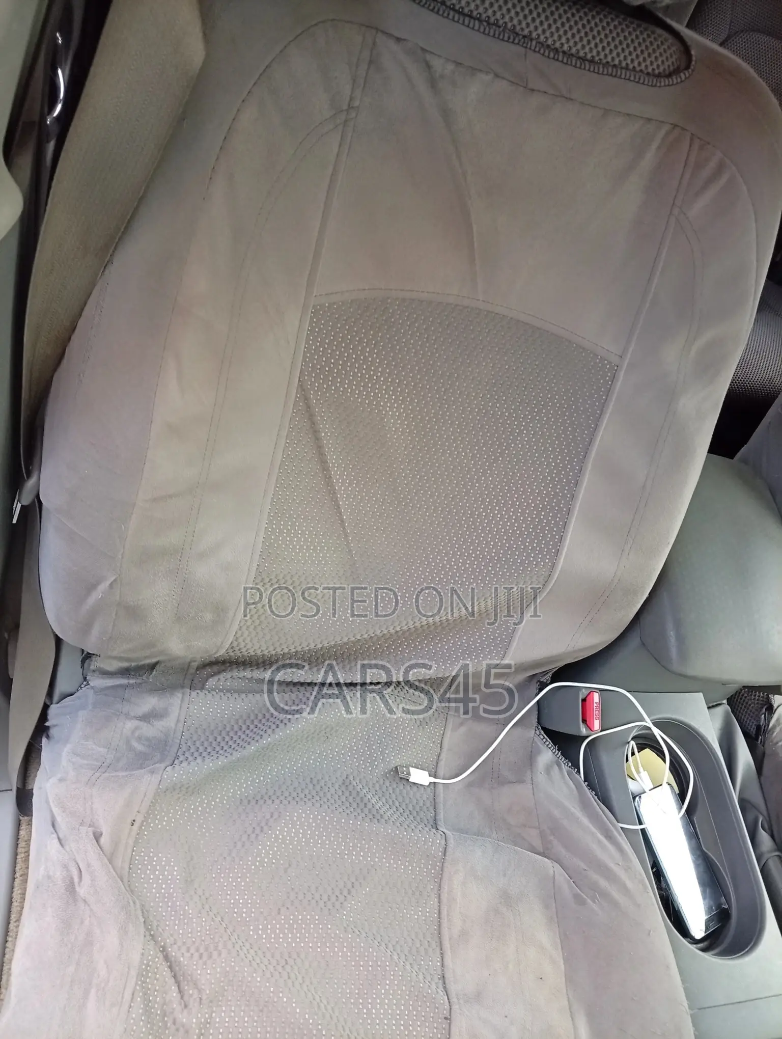 Nissan Frontier 2012 White