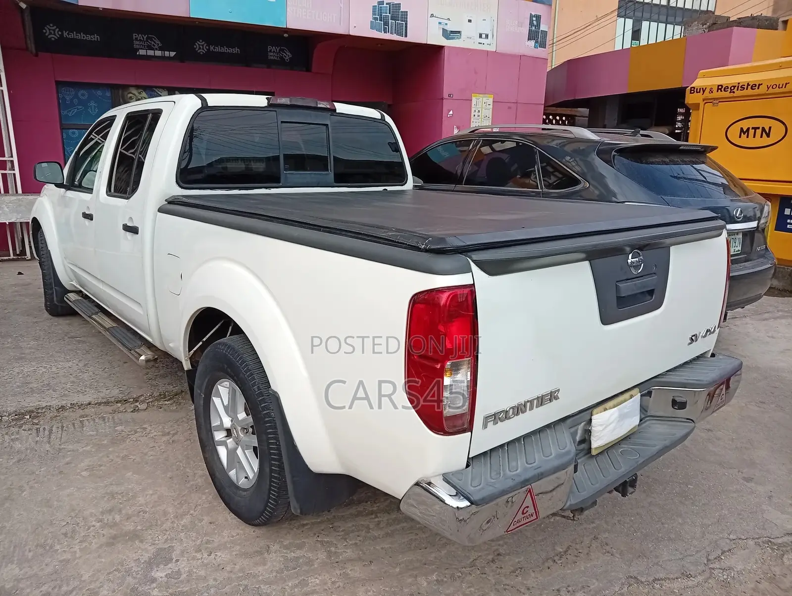 Nissan Frontier 2012 White