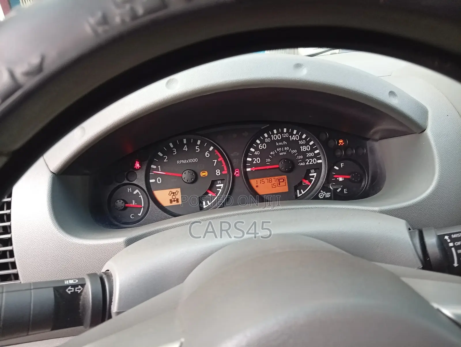 Nissan Frontier 2012 White