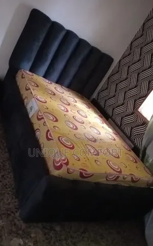 41⁄2 by 6 Upholstered Bedframe With Mouka Mattress