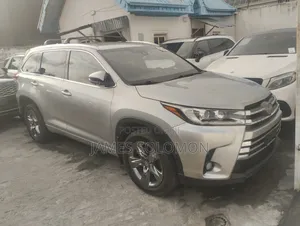 Toyota Highlander 2017 Silver