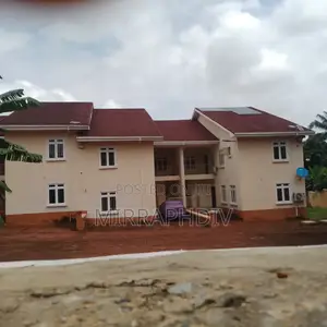5bdrm Duplex in Enugu for rent