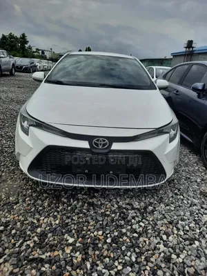 Toyota Corolla 2022 White