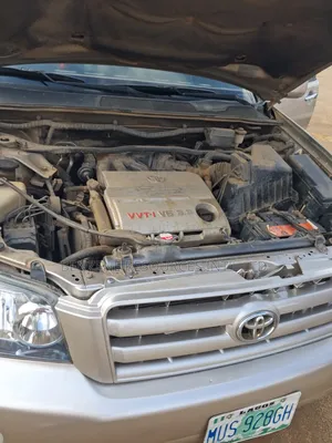 Toyota Highlander 2005 Gold