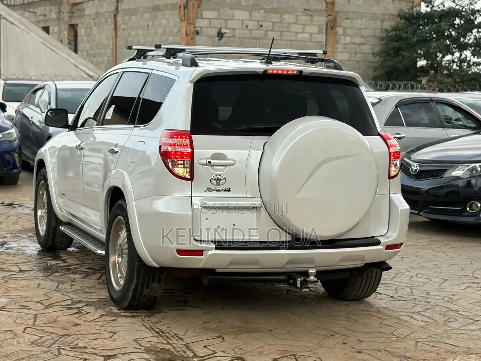 Toyota RAV4 2012 White