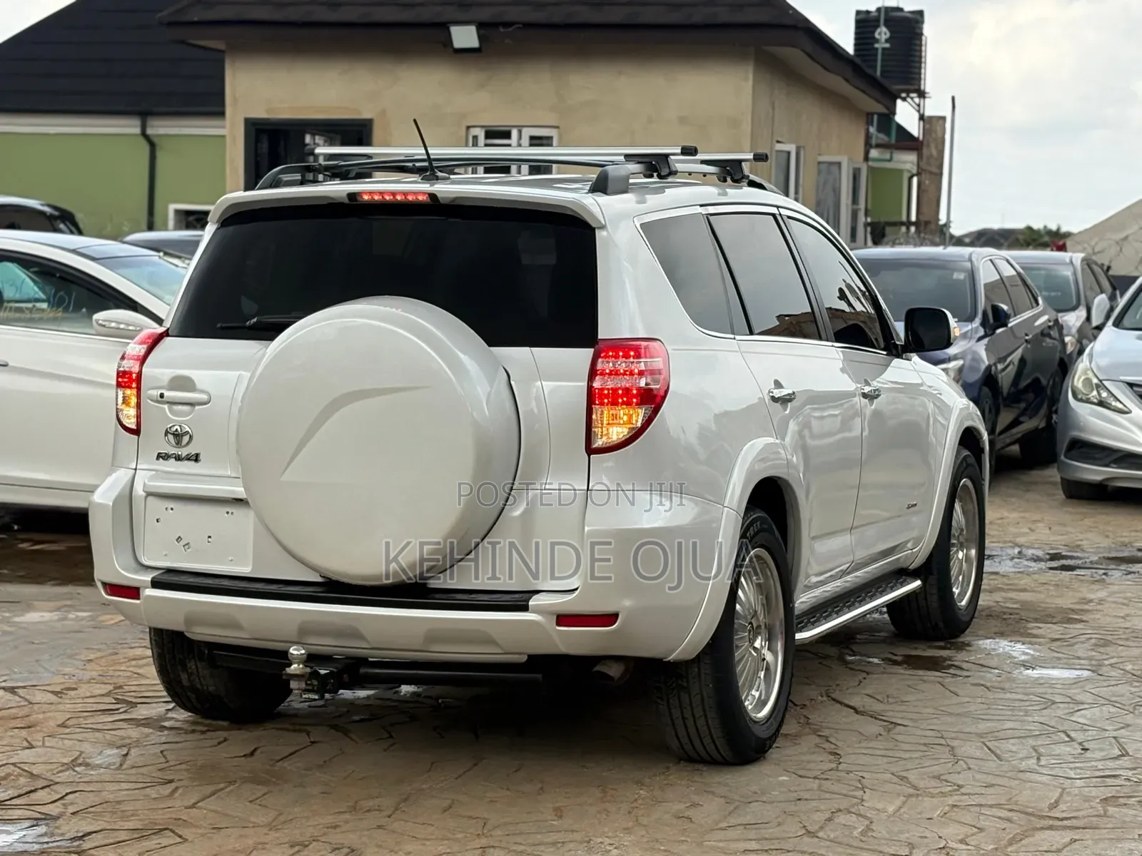 Toyota RAV4 2012 White