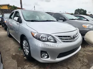 Toyota Corolla 2010 Silver