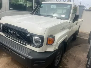 New Toyota Land Cruiser Prado 2025 White