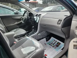 Toyota Corolla 2010 Teal