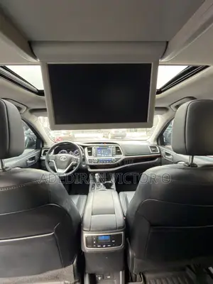 Toyota Highlander Limited 4dr SUV AWD (3.5L 6cyl 6A) 2015 Black