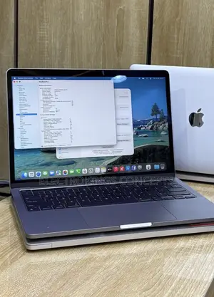 Laptop Apple MacBook Pro 2022 M2 8GB Apple M2 SSD 256GB