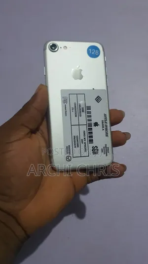 Apple iPhone 7 128 GB White
