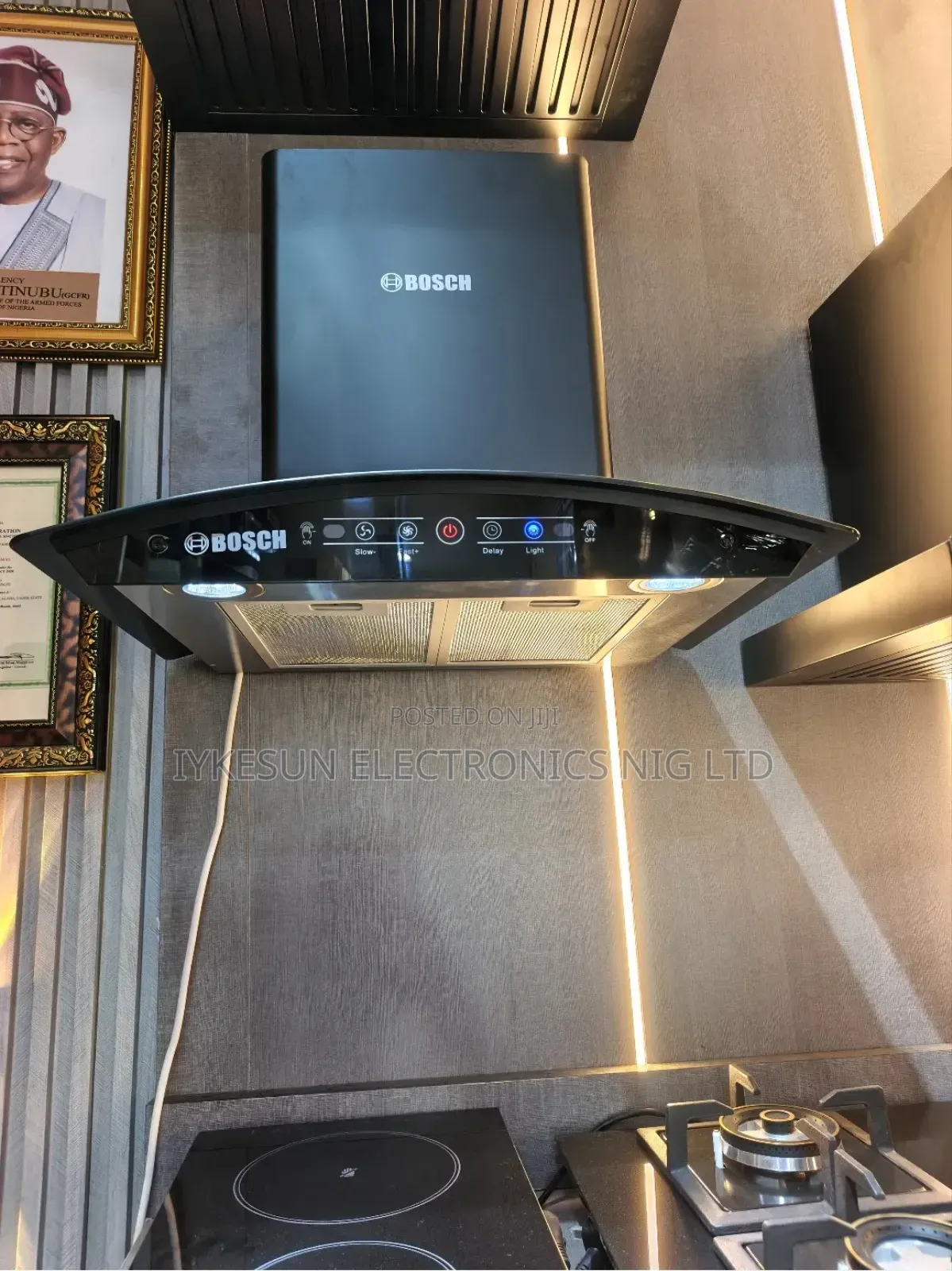 Bosch 60cm Curved Automatic Digital Handwavd Control Heat Extractor