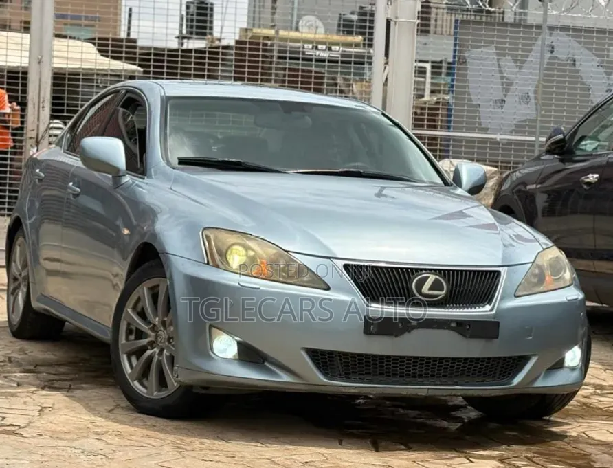 Lexus IS 2012 Blue