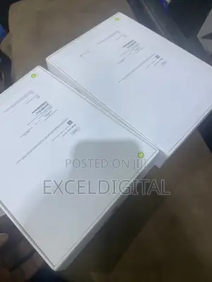 New Apple iPad (2025) 128 GB Silver