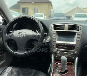 Lexus IS 2012 Blue