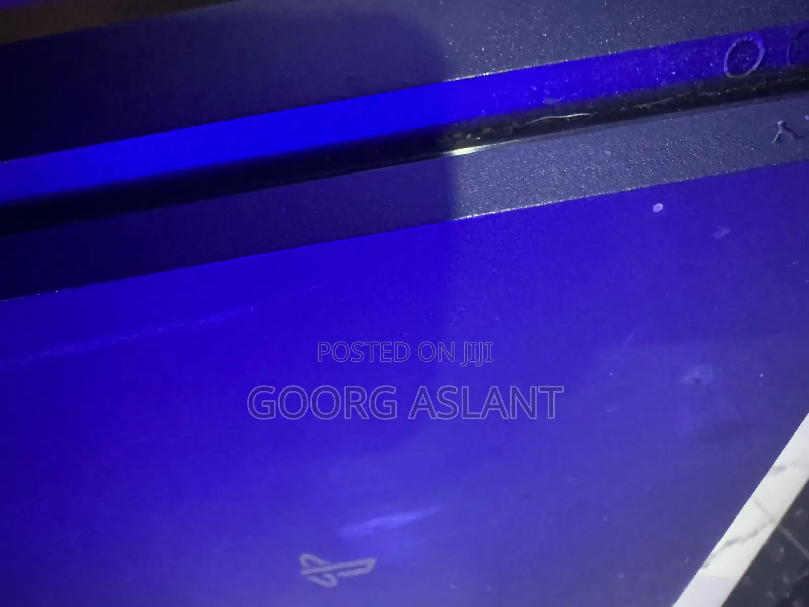 Play Station 4 Slim