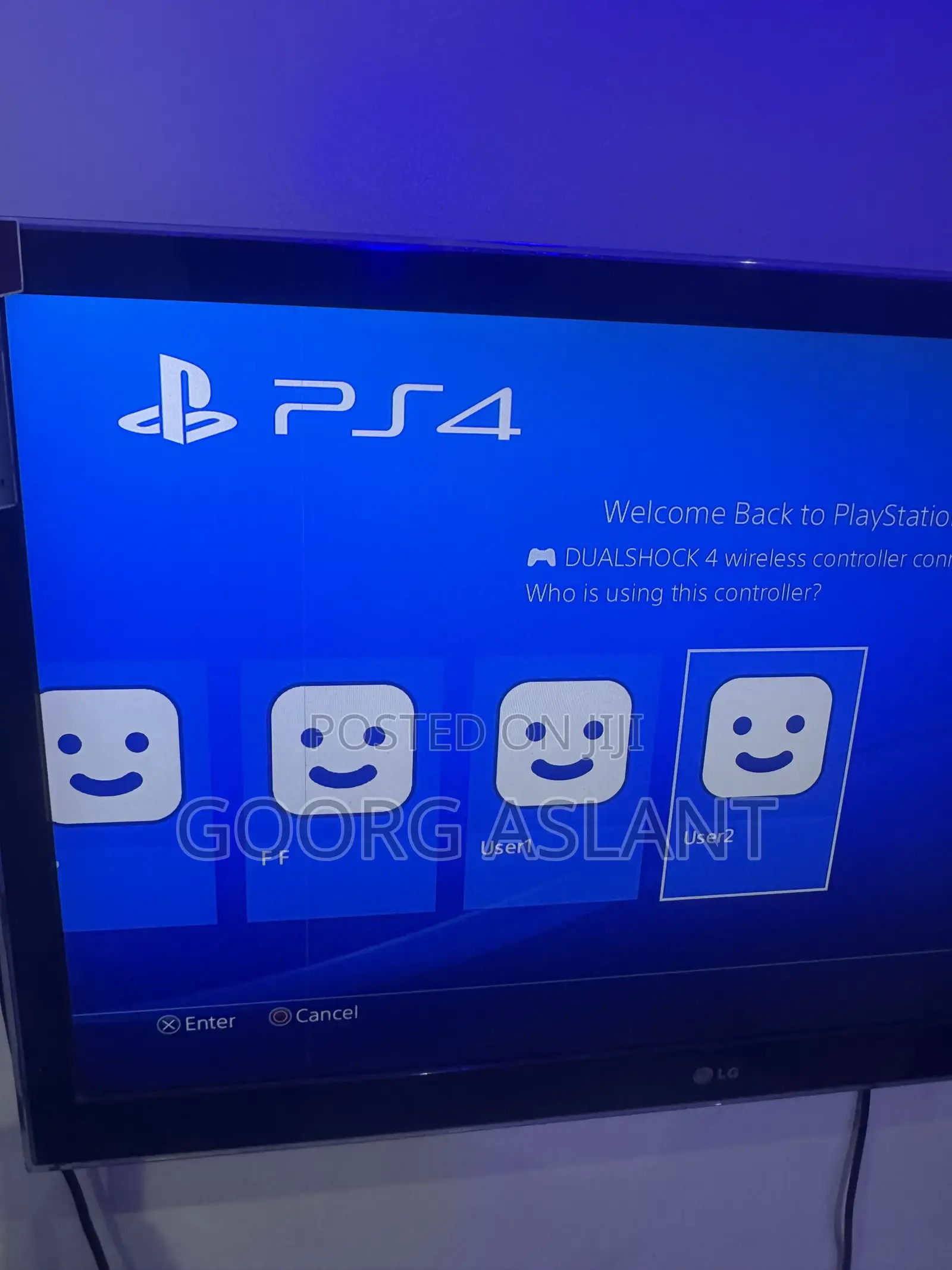 Play Station 4 Slim