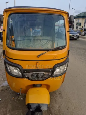 TVS King Deluxe Plus iTouch Start 2024 Yellow