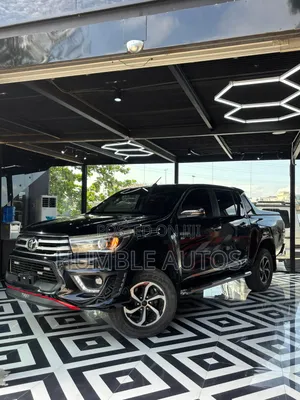 Toyota Hilux 2020 Black