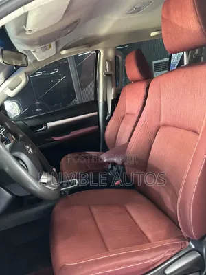 Toyota Hilux 2020 Black