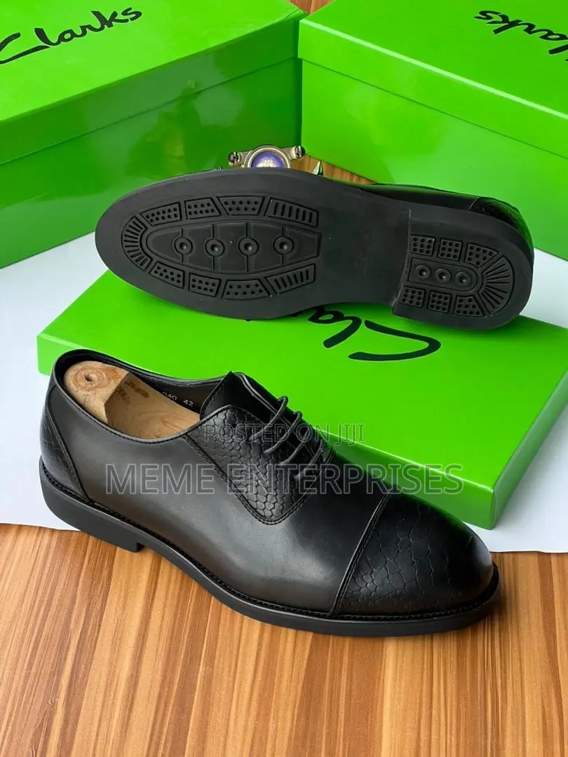 Black_-Broques 