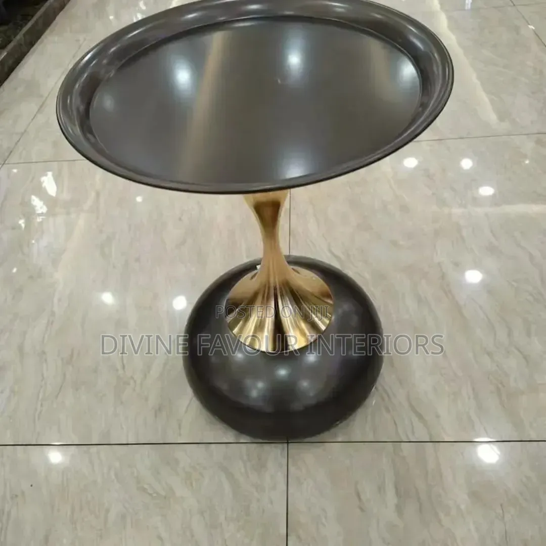 Small Waist Corner Coffee Table - Black