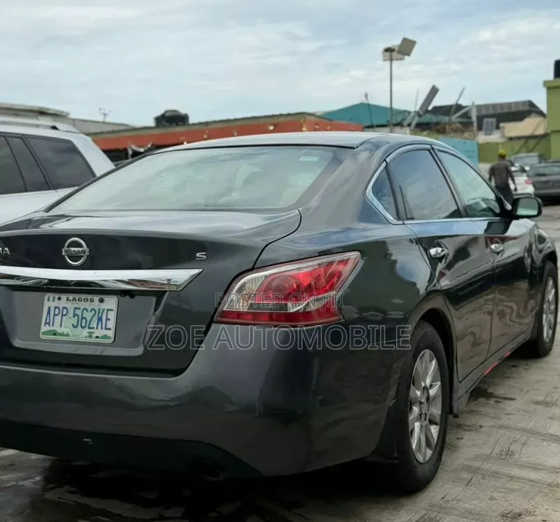 Nissan Altima 2014 Gray