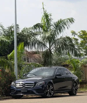 Mercedes-Benz E350 2020 Blue